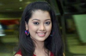 Digangana Suryavanshi|Age|Height|Born|Personal Life|Boyfriend|Measurement|Status|big boss season 9|bra size|waist|